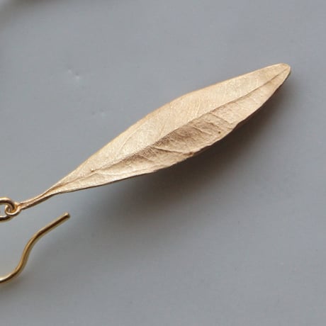 オリーブのピアス / Olive leaf earrings