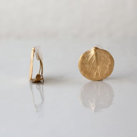 ユーカリのイヤリング / Eucalyptus clip on earrings