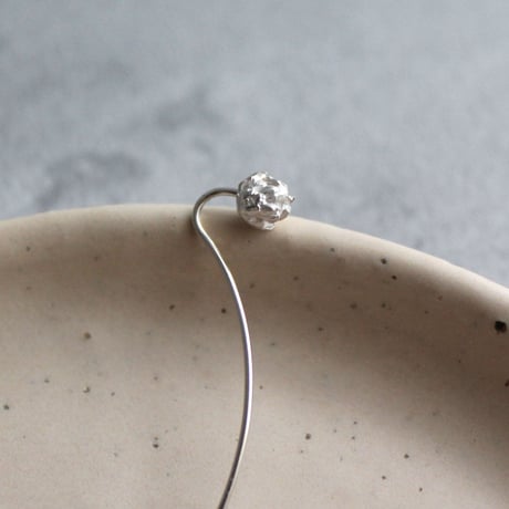 シロツメクサのピアス / White clover earrings