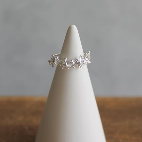 金木犀のイヤーカフ・L size / Osmanthus flowers ear cuff - L size -