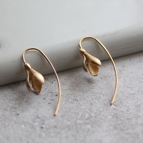 スノードロップのピアス / Snowdrop earrings
