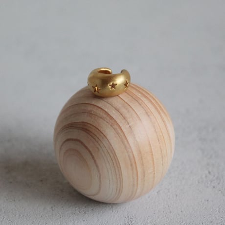 星空のイヤーカフ / Starry night sky ear cuff