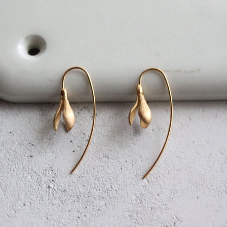 スノードロップのピアス / Snowdrop earrings