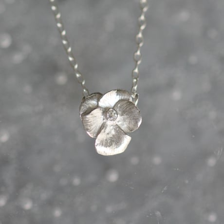 パンジーのネックレス / Pansy necklace