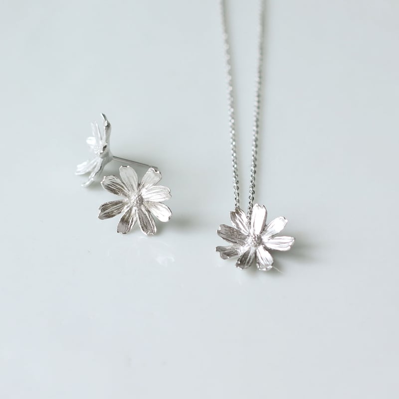 コスモスのネックレス / Cosmos necklace | atelier mozu コスモスのネックレス / Cosmos necklace | atelier mozu