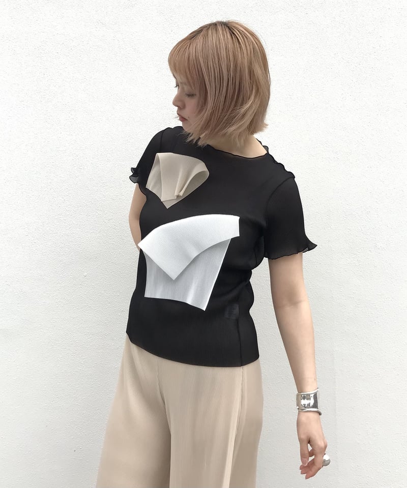 kotohayokozawa todo - short sleeve pleats top -
