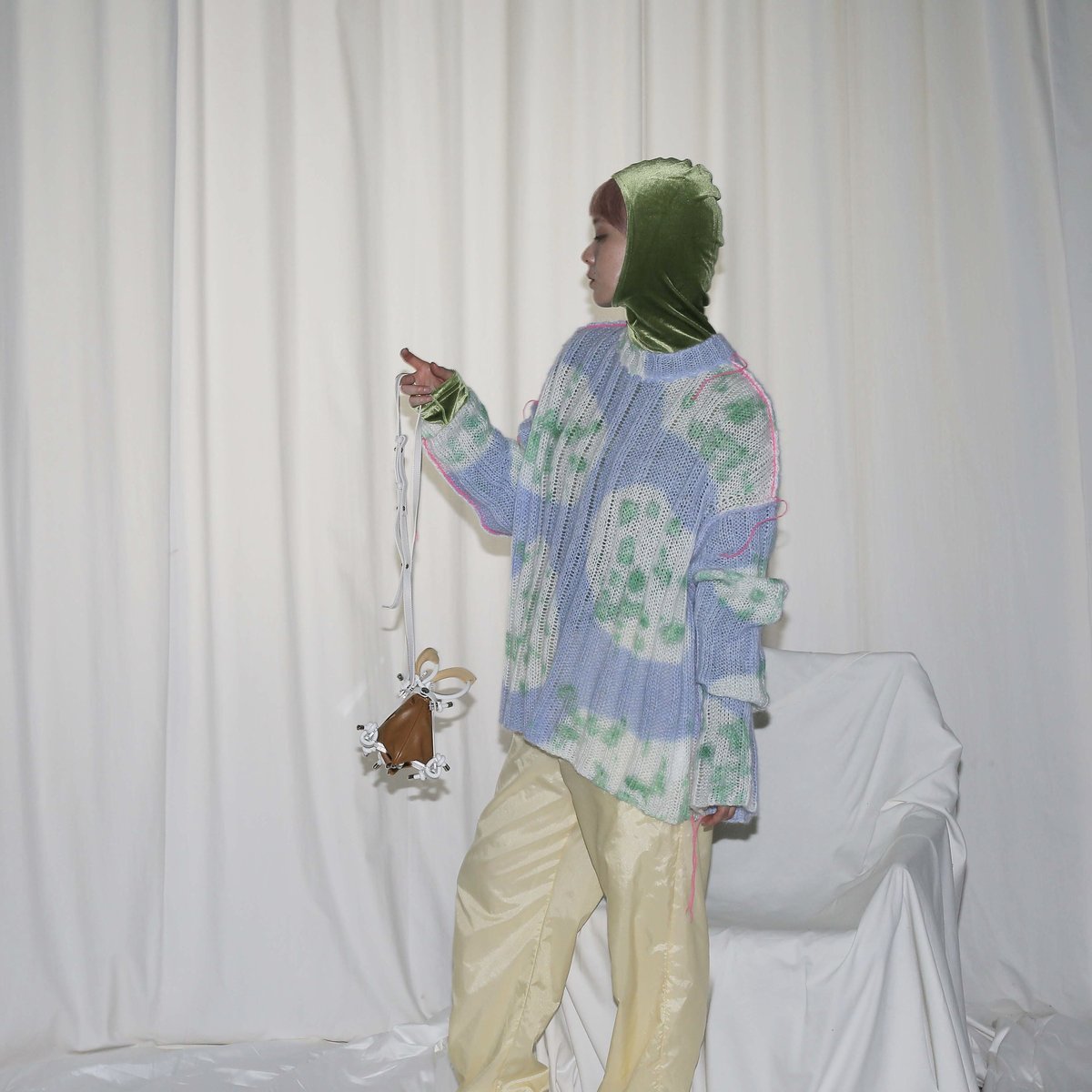 SIMONE WILD/シモーネ ワイルド】HAMMERED VELVET BONNET-