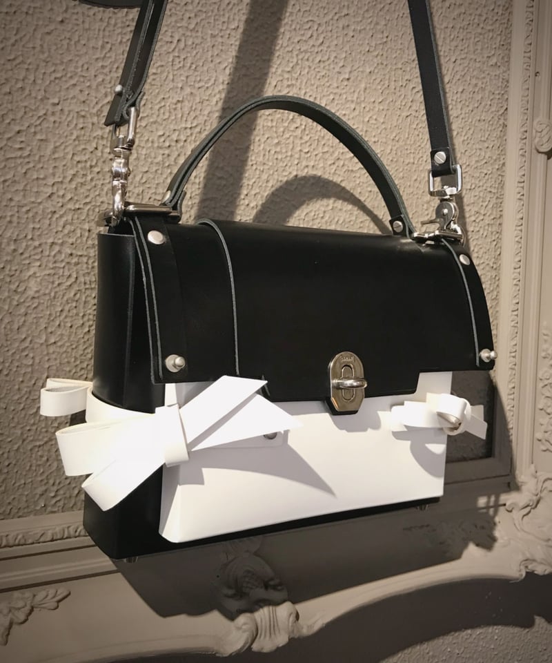 NIELS PEERAER 3BOW BAG(WHITE×BLACK) | melange