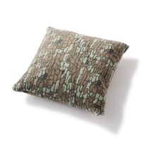 HELLRAZOR FLEECE PILLOW TREBARK