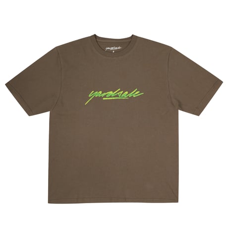 YARDSALE SCRIPT SLUDGE TEE TAN