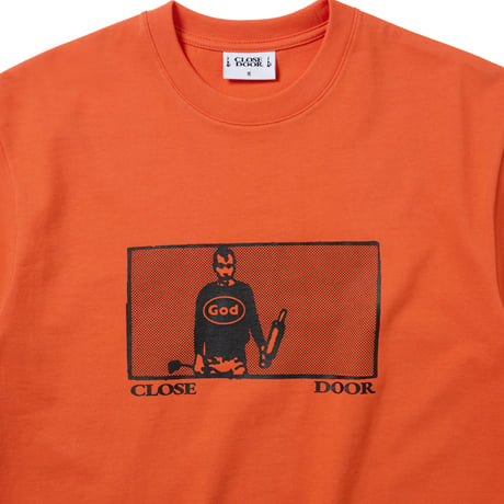 CLOSE DOOR GOD TEE ORANGE