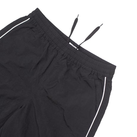 HODDLE NYLON BERMUDA SHORTS BLACK