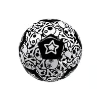 STAR TEAM SKULL SOCCER BALL