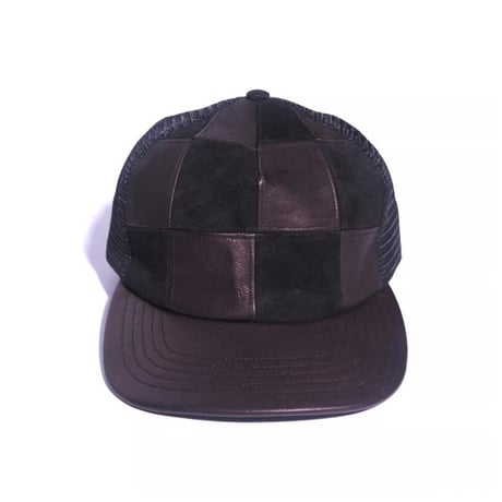 THHEME BROWN LEATHER PANEL TRUCKER CAP