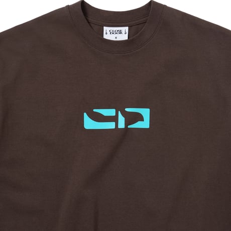 CLOSE DOOR CLOSE TEE BROWN