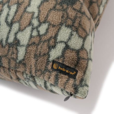 HELLRAZOR FLEECE PILLOW TREBARK
