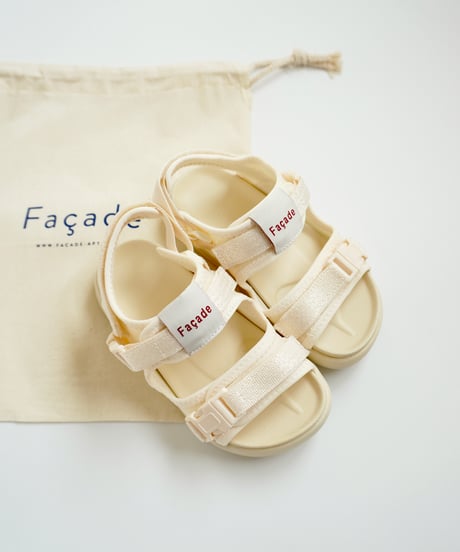 Façade / BEEJU CHUNKY SANDALS