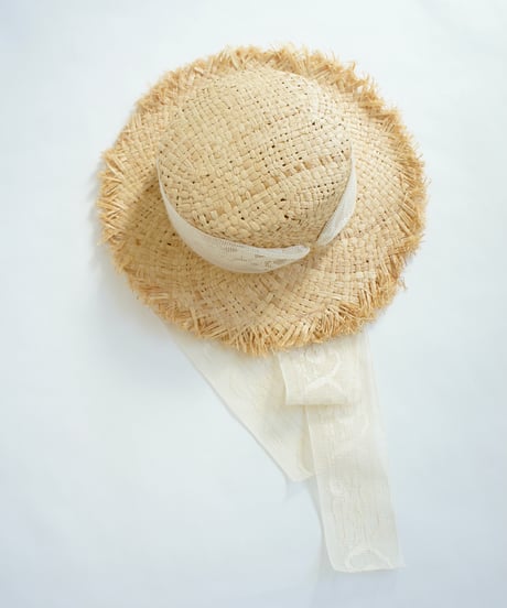 süß (suess) / Straw Hat with Italian Lace