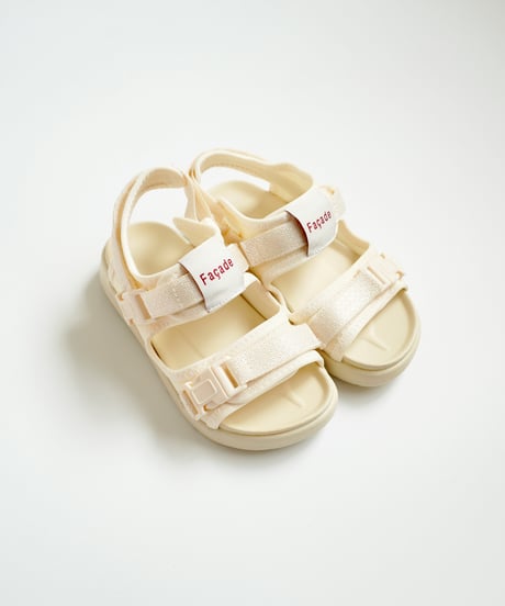 Façade / BEEJU CHUNKY SANDALS