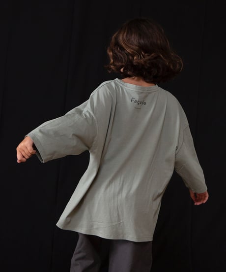Façade / QUARTER LS TEE