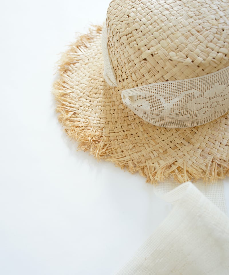 süß (suess) / Straw Hat with Italian Lace | in