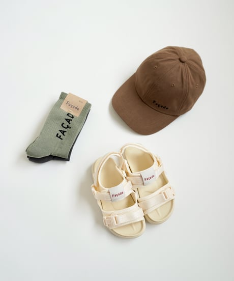 Façade / BEEJU CHUNKY SANDALS