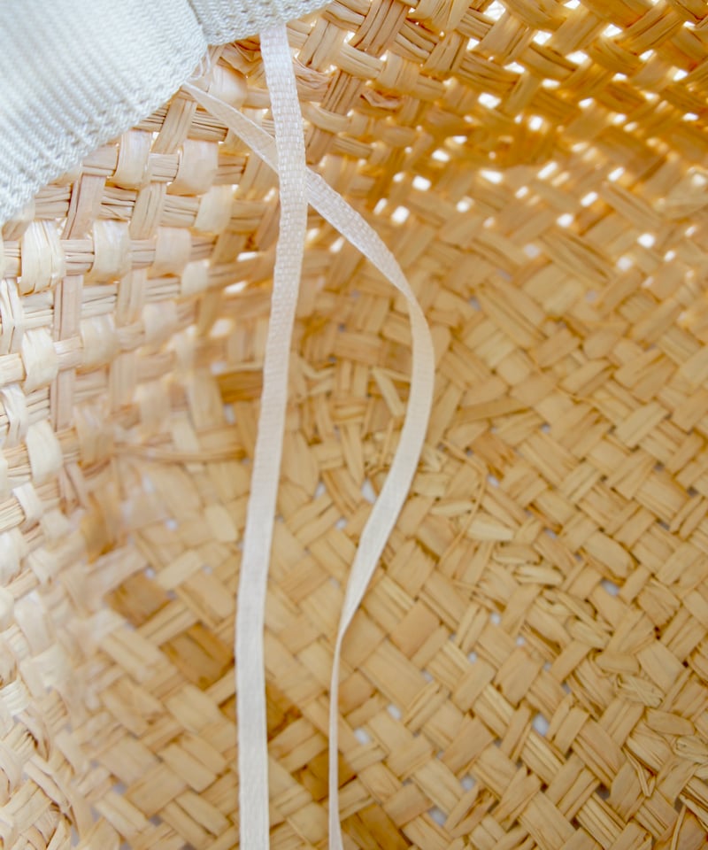 süß (suess) / Straw Hat with Italian Lace | in