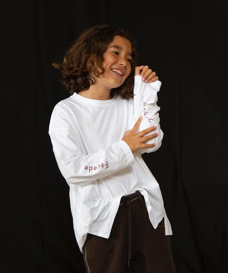 Façade / WIDE LS TEE