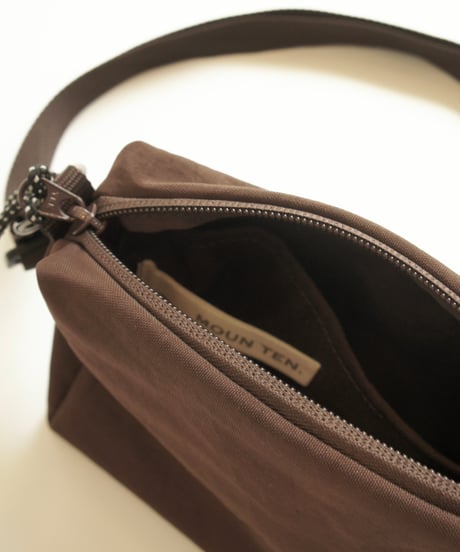 MOUN TEN. / NYLON OX PORCH