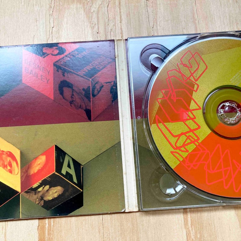 JAZZA NOVA in between アナログレコード Jazzanova - In Between Revisited: Jazzanova Live - Amazon