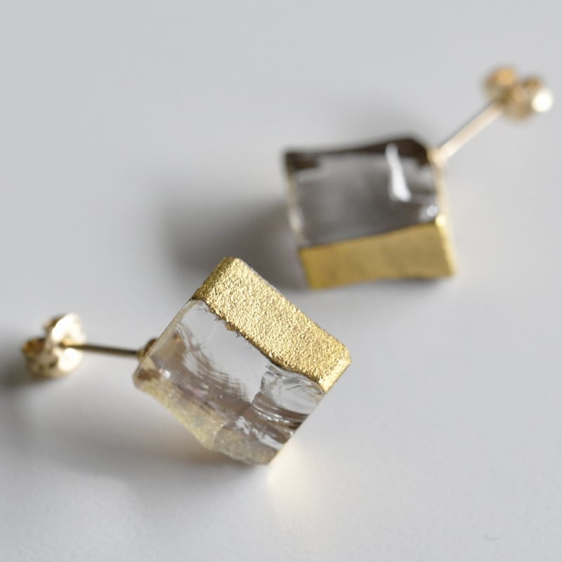 sorte ソルテ ガラスキューブピアス : aranciato ヤフー店 - 通販