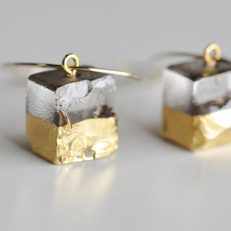 sorte glass jewelry ピアス　SJG-011SQ