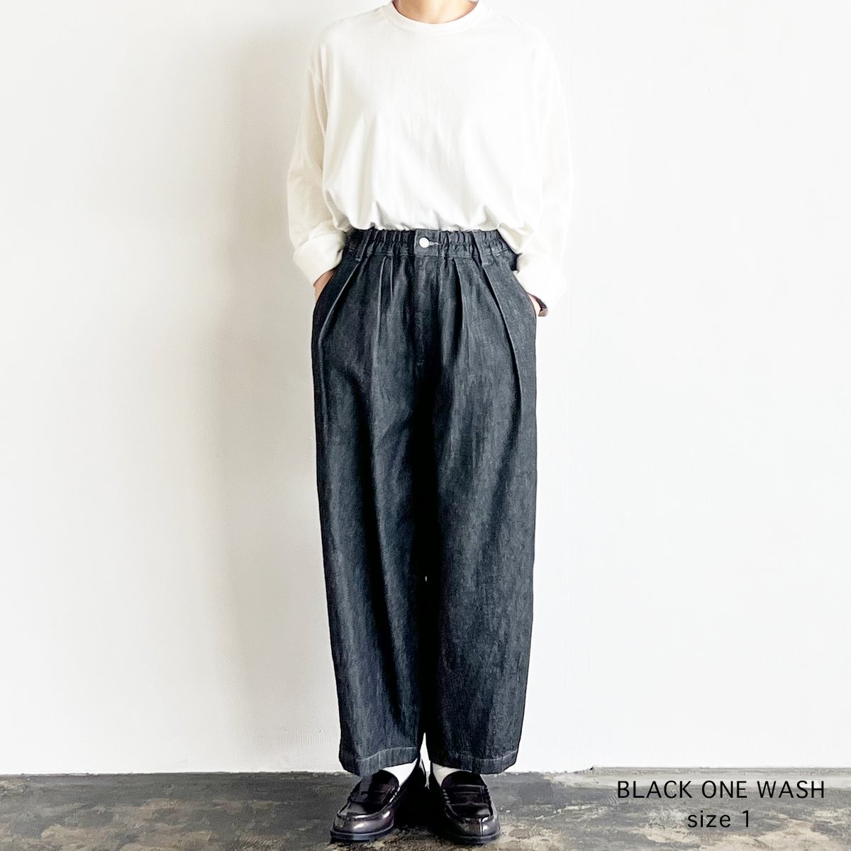BLACK DENIM NARROW CIRCUS PANTS / BLACK ONE WAS