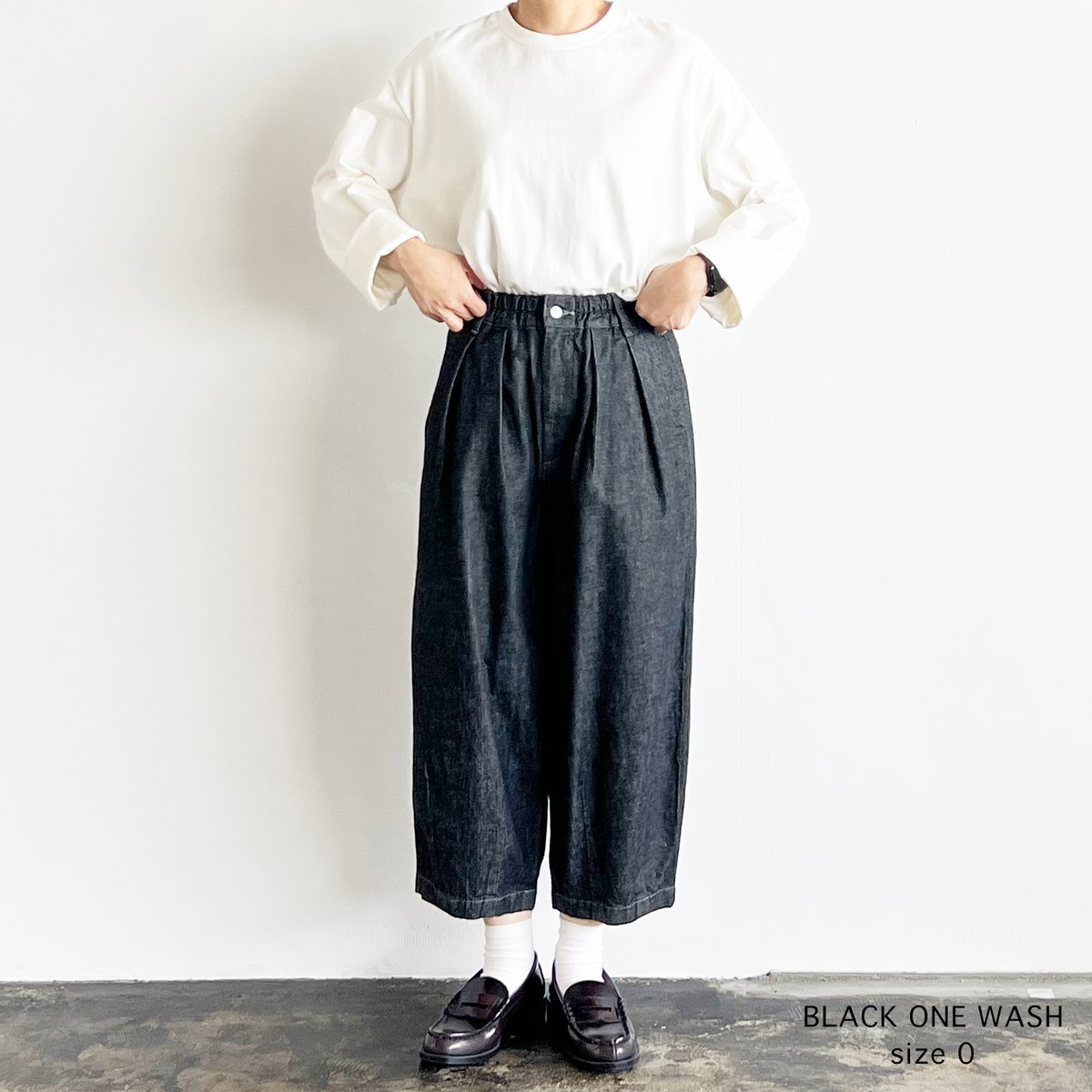 BLACK DENIM NARROW CIRCUS PANTS / BLACK ONE WAS