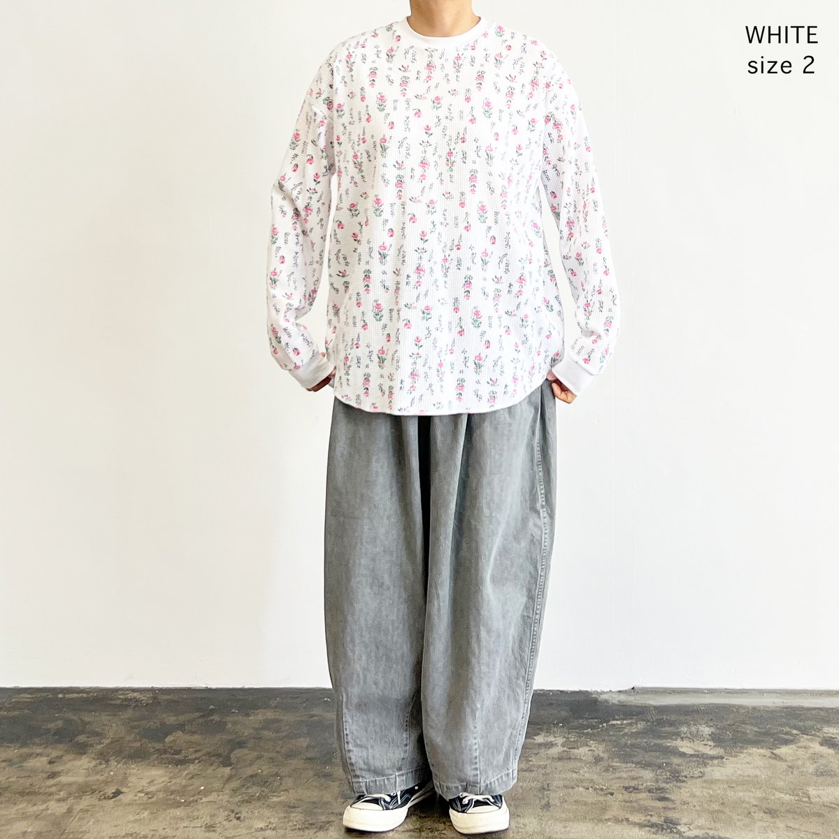 ヘヨン　flower quilting pullover / white ヘヨンflower quilting pullover / white