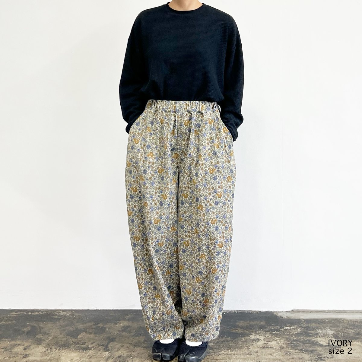 ☆北欧ページ☆③ FLOWER CORDUROY EASY CIRCUS PANTS 花柄コーデュロイ イージ