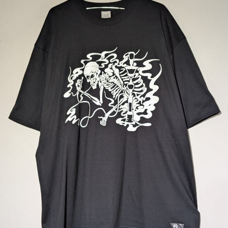 【予約販売】ゆるふわぴんくチャン×peequodコラボ“シシャどくろ”ビッグシルエットtee 蓄光ver