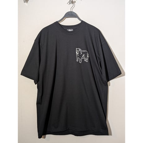 心安らかな犬ビッグシルエットtee