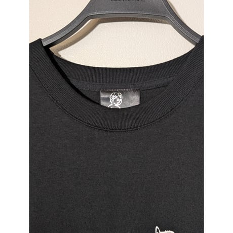 心安らかな犬ビッグシルエットtee