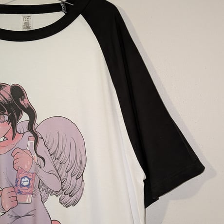 【予約販売】豚箱ゑる子コラボアイテム 『酒乱天使』（エンジェル・オートマタ）ラグランtee