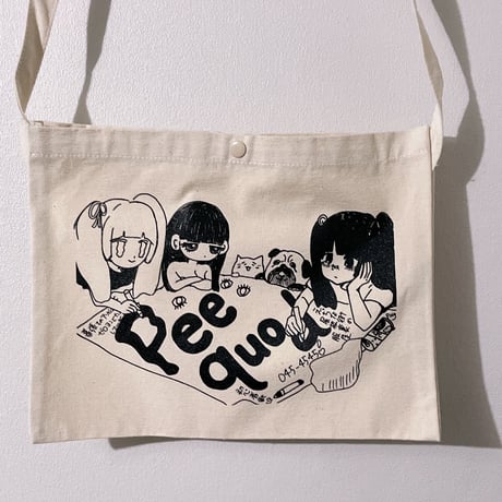 ピリきゅうちゃん×peequod 寄せ書きサコッシュ