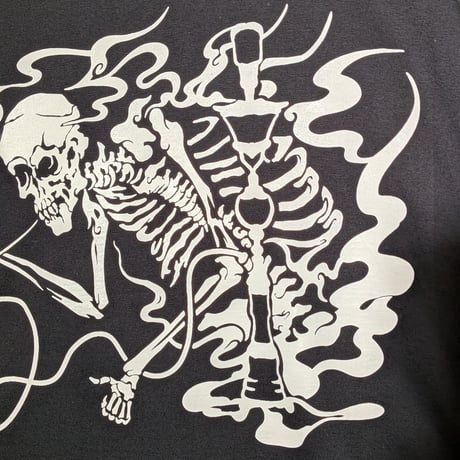 【予約販売】ゆるふわぴんくチャン×peequodコラボ“シシャどくろ”ビッグシルエットtee 蓄光ver