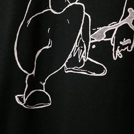 小骨トモ× peequod 放尿少女ビッグシルエットtee