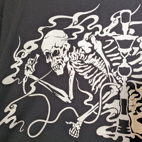 【予約販売】ゆるふわぴんくチャン×peequodコラボ“シシャどくろ”ビッグシルエットtee 蓄光ver