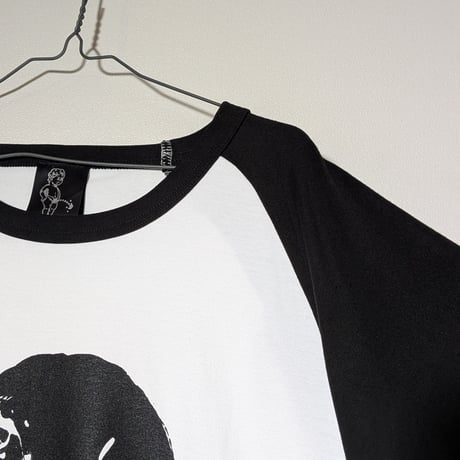 【予約販売】小骨トモ× peequod 顔射少女ラグランtee