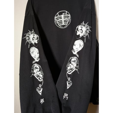 【予約販売】骨具耳装飾ビッグシルエットロンT