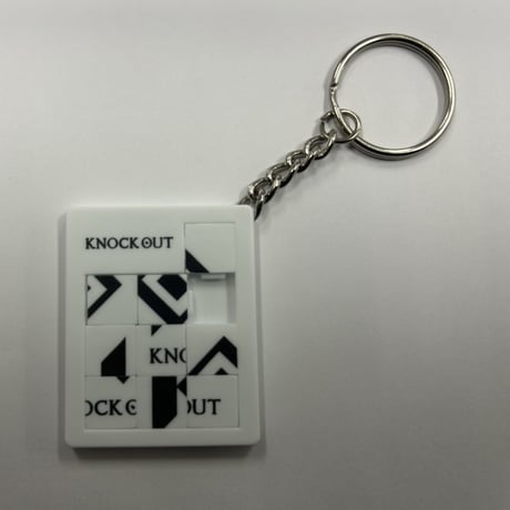 KNOCK OUT オリジナルパズルキーホルダー