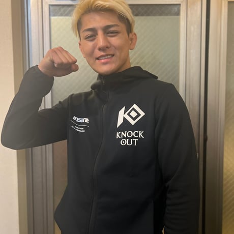 KNOCK OUT × inspirit コラボセットアップ