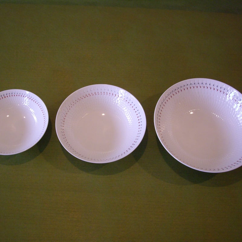 波佐見焼 一真窯 「色染めカンナ平茶碗（中）」 | koselig-shop