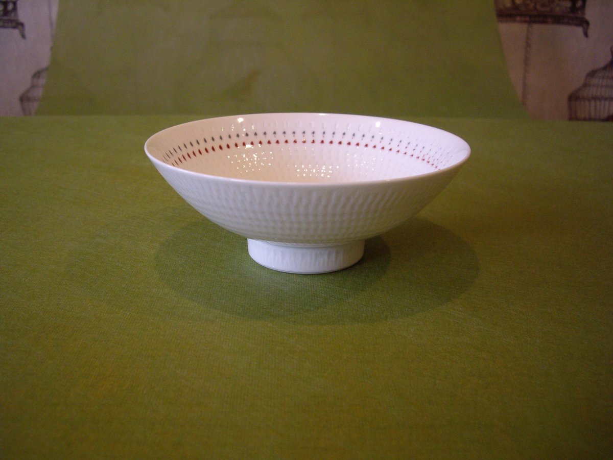 波佐見焼 一真窯 「色染めカンナ平茶碗（中）」 | koselig-shop